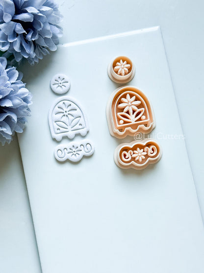 Sora Polymer Clay Cutter: Floral Arch Design for Earrings