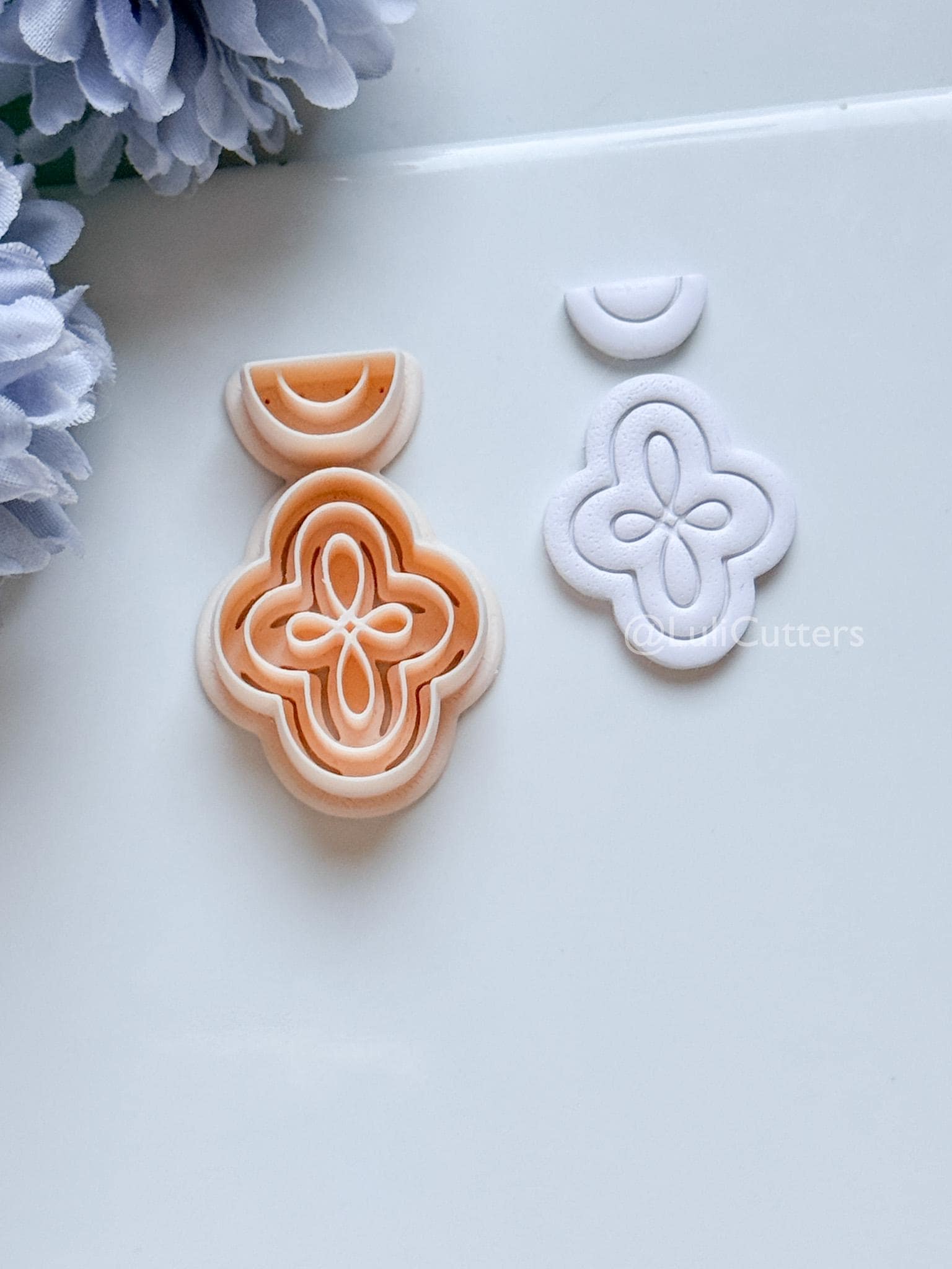 Vale Crest Polymer Clay Cutter: Ornate Clover Shape for Earrings