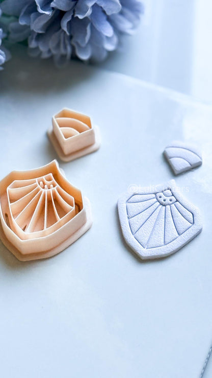 Ray Moss Polymer Clay Cutter: Fan Ray Design for Earrings