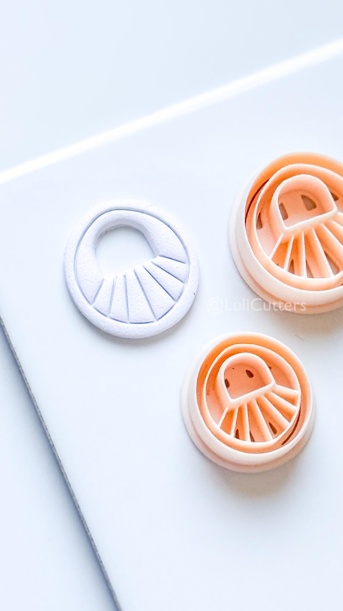 Ribbed Oval Polymer Clay Cutter: Arched Rib Design for Earrings