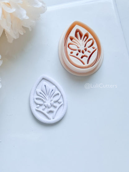 Tearlo Polymer Clay Cutter: Ornate Teardrop Shape for Earrings