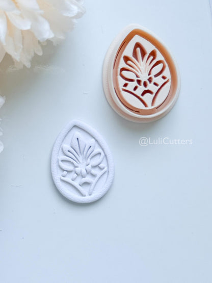 Tearlo Polymer Clay Cutter: Ornate Teardrop Shape for Earrings