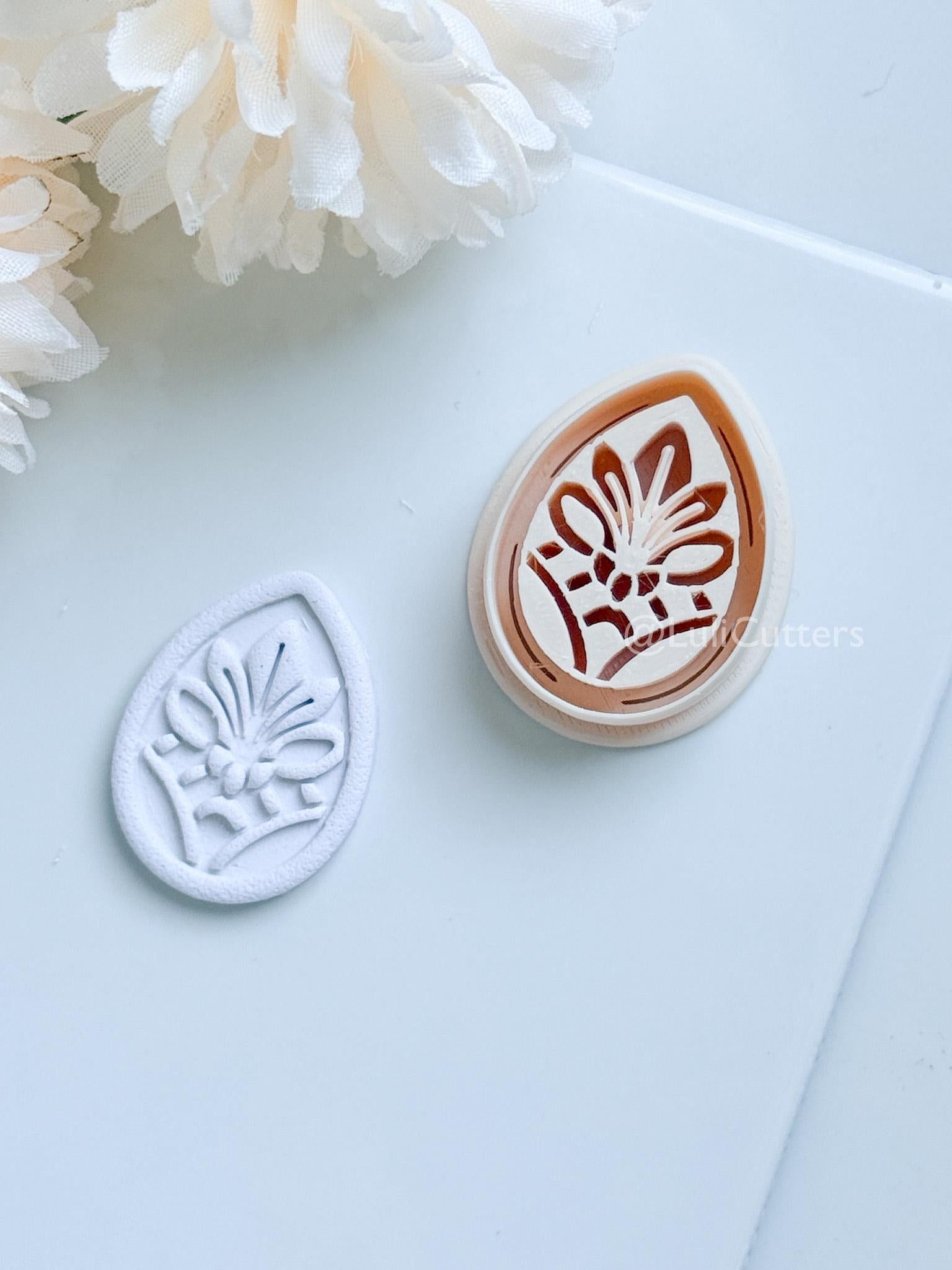 Tearlo Polymer Clay Cutter: Ornate Teardrop Shape for Earrings