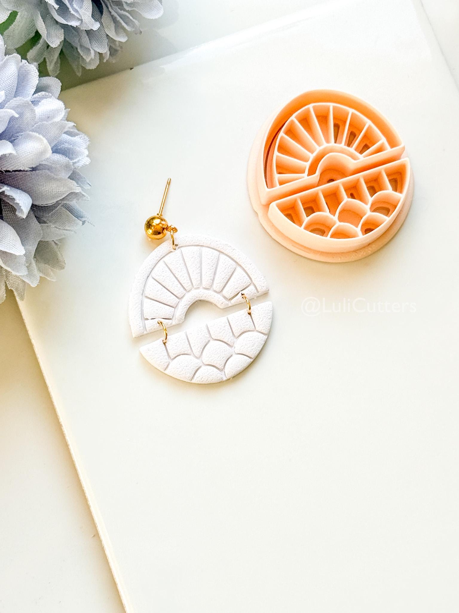 Solenne Ray Polymer Clay Cutter: Split Sunray Design for Earrings