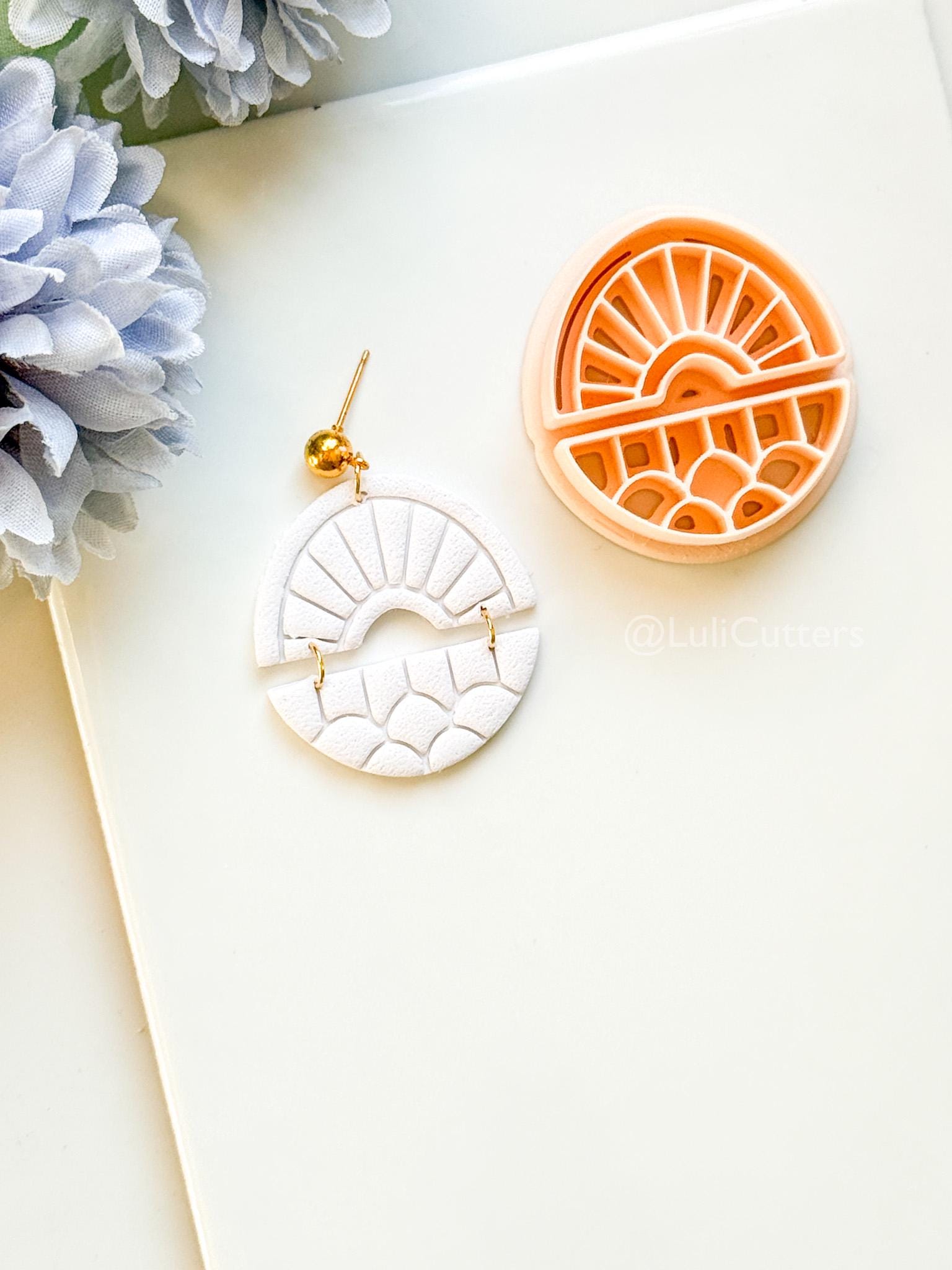 Solenne Ray Polymer Clay Cutter: Split Sunray Design for Earrings