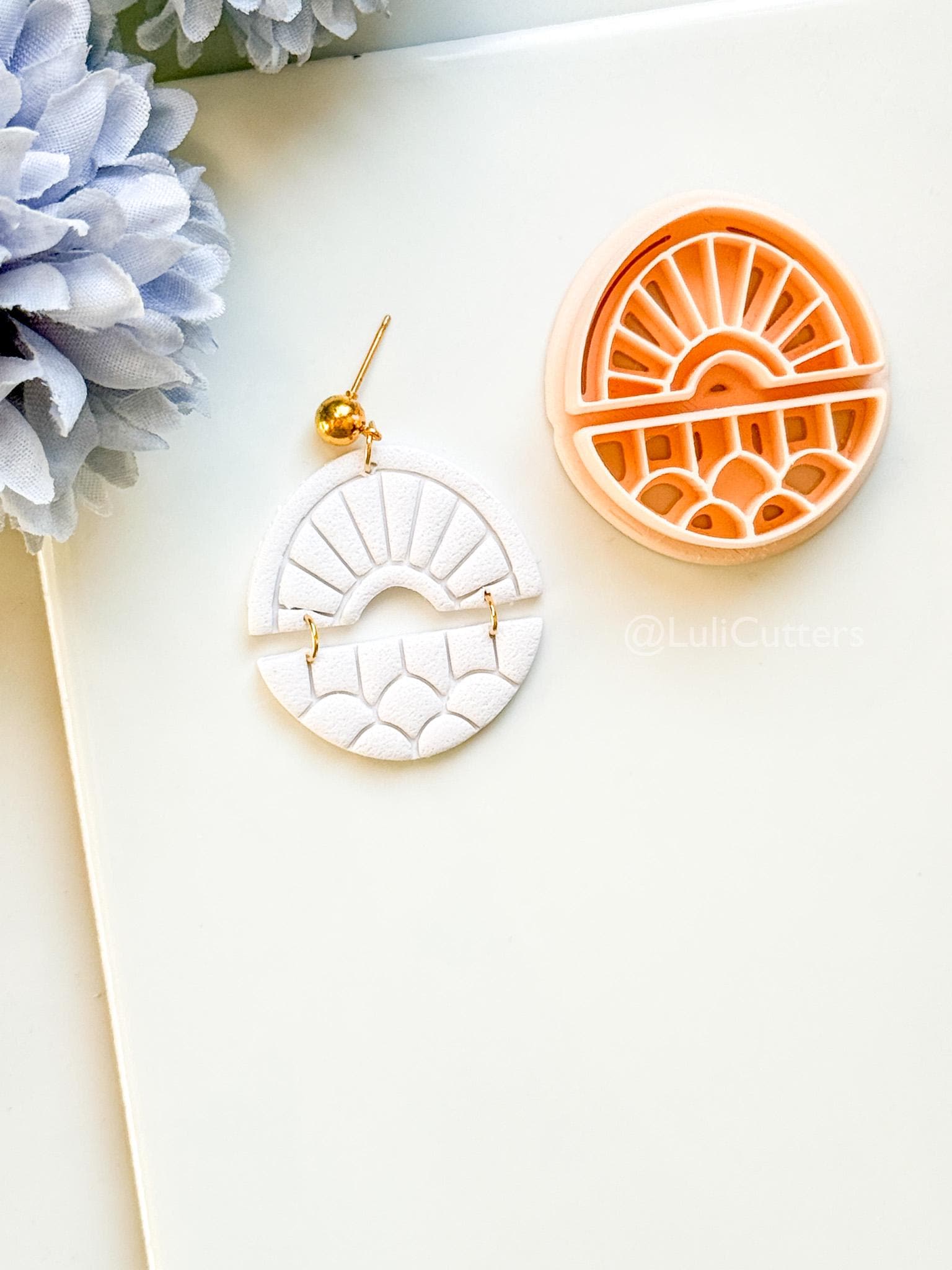 Solenne Ray Polymer Clay Cutter: Split Sunray Design for Earrings
