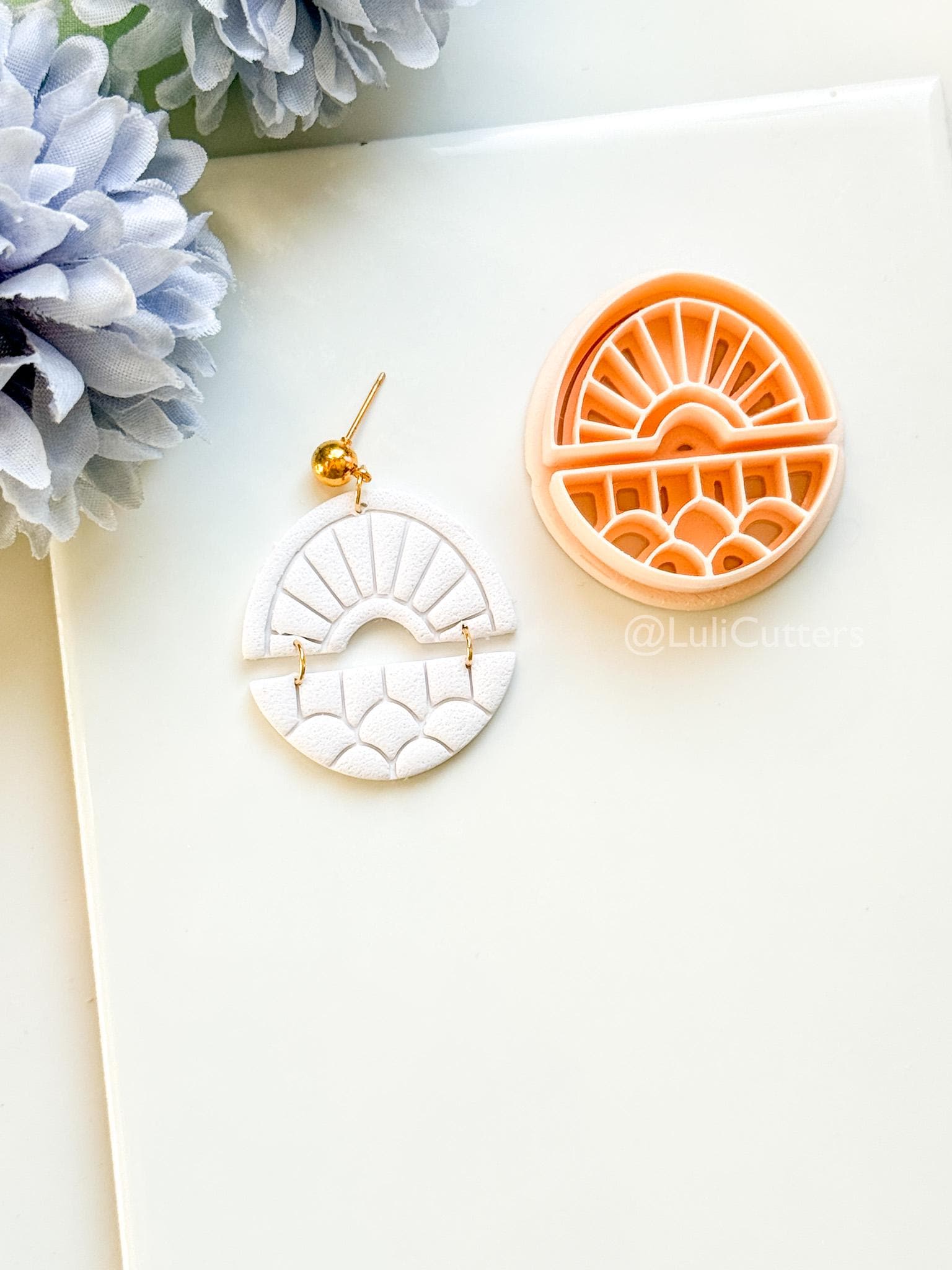 Solenne Ray Polymer Clay Cutter: Split Sunray Design for Earrings