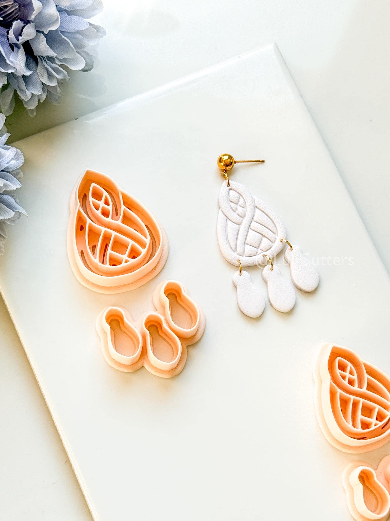 Coil Drop Polymer Clay Cutter: Intertwined Teardrop Design for Earrings