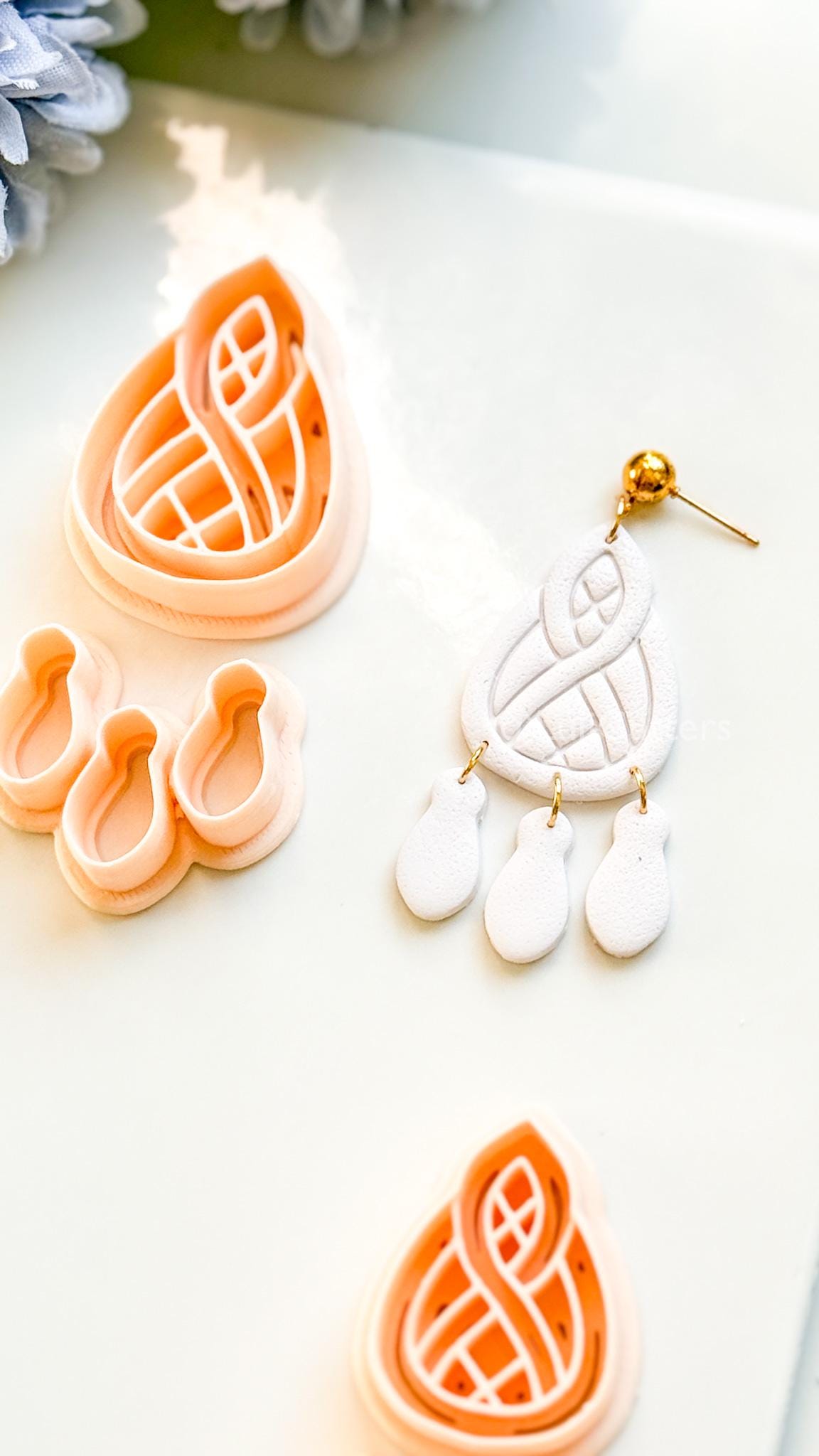 Coil Drop Polymer Clay Cutter: Intertwined Teardrop Design for Earrings