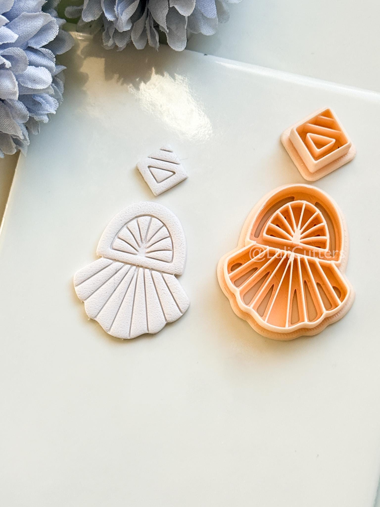 Celia Fern Polymer Clay Cutter: Radiant Fan Design for Earrings
