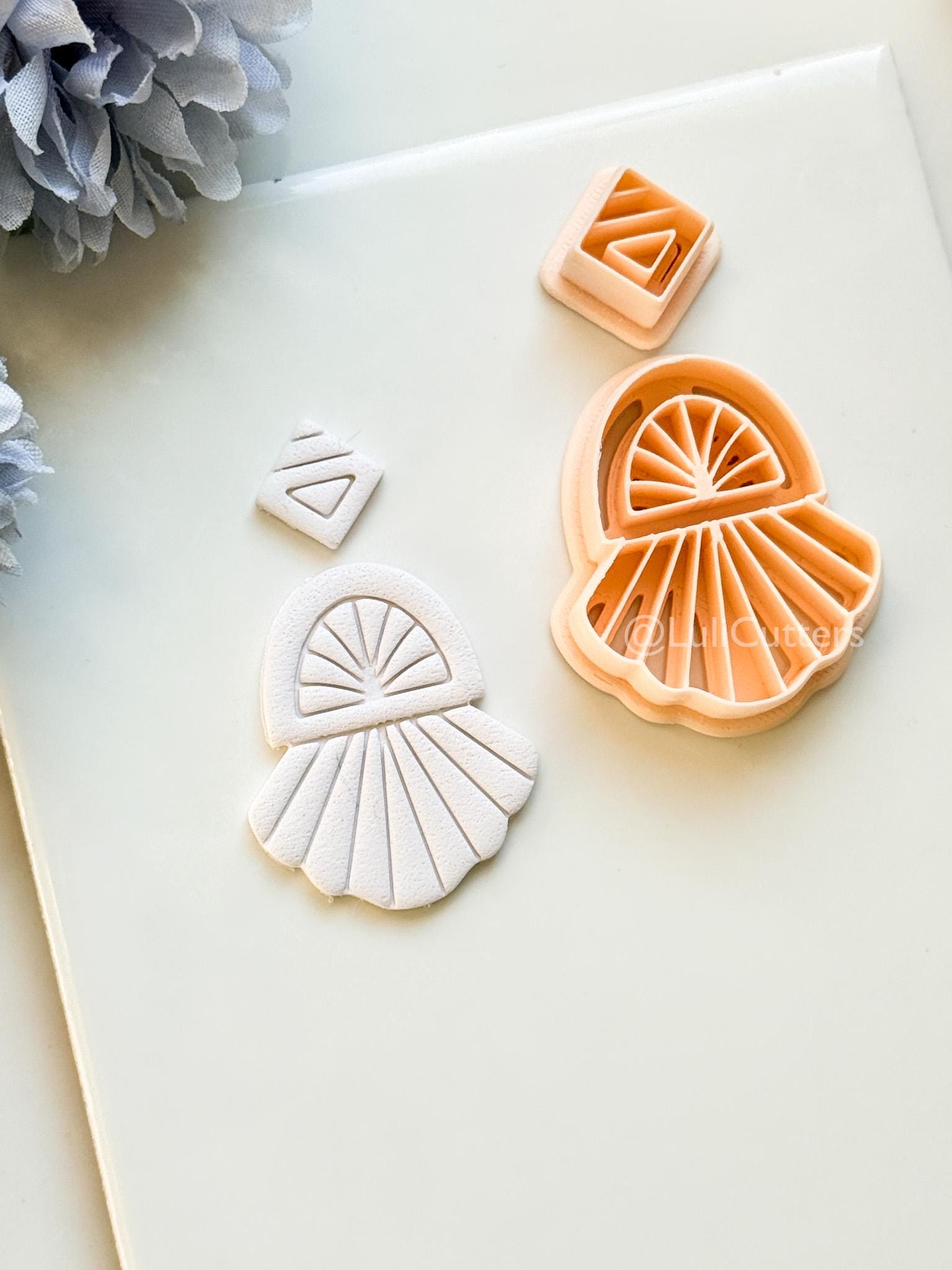 Celia Fern Polymer Clay Cutter: Radiant Fan Design for Earrings
