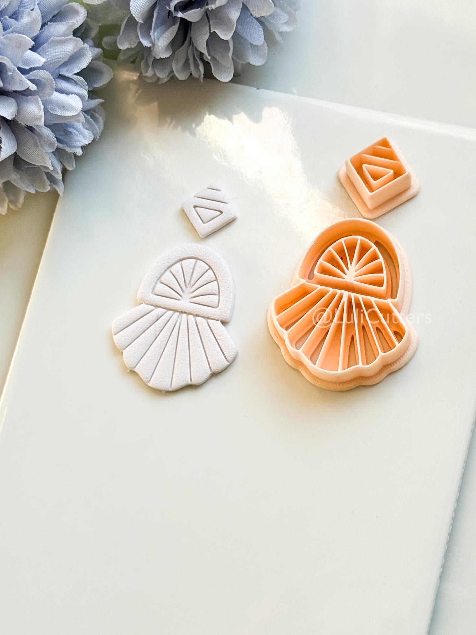 Celia Fern Polymer Clay Cutter: Radiant Fan Design for Earrings