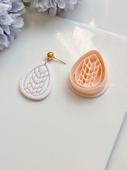 Braid Ora Polymer Clay Cutter: Braided Teardrop Design for Earrings