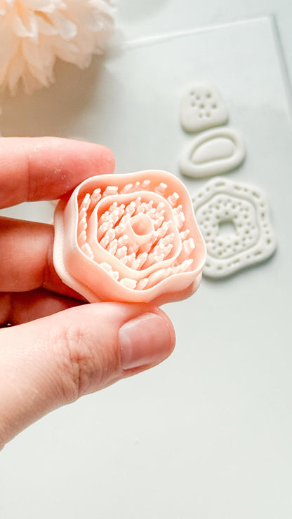 Nolia Dots Clay Cutter: Layered Organic Dot Pattern Design
