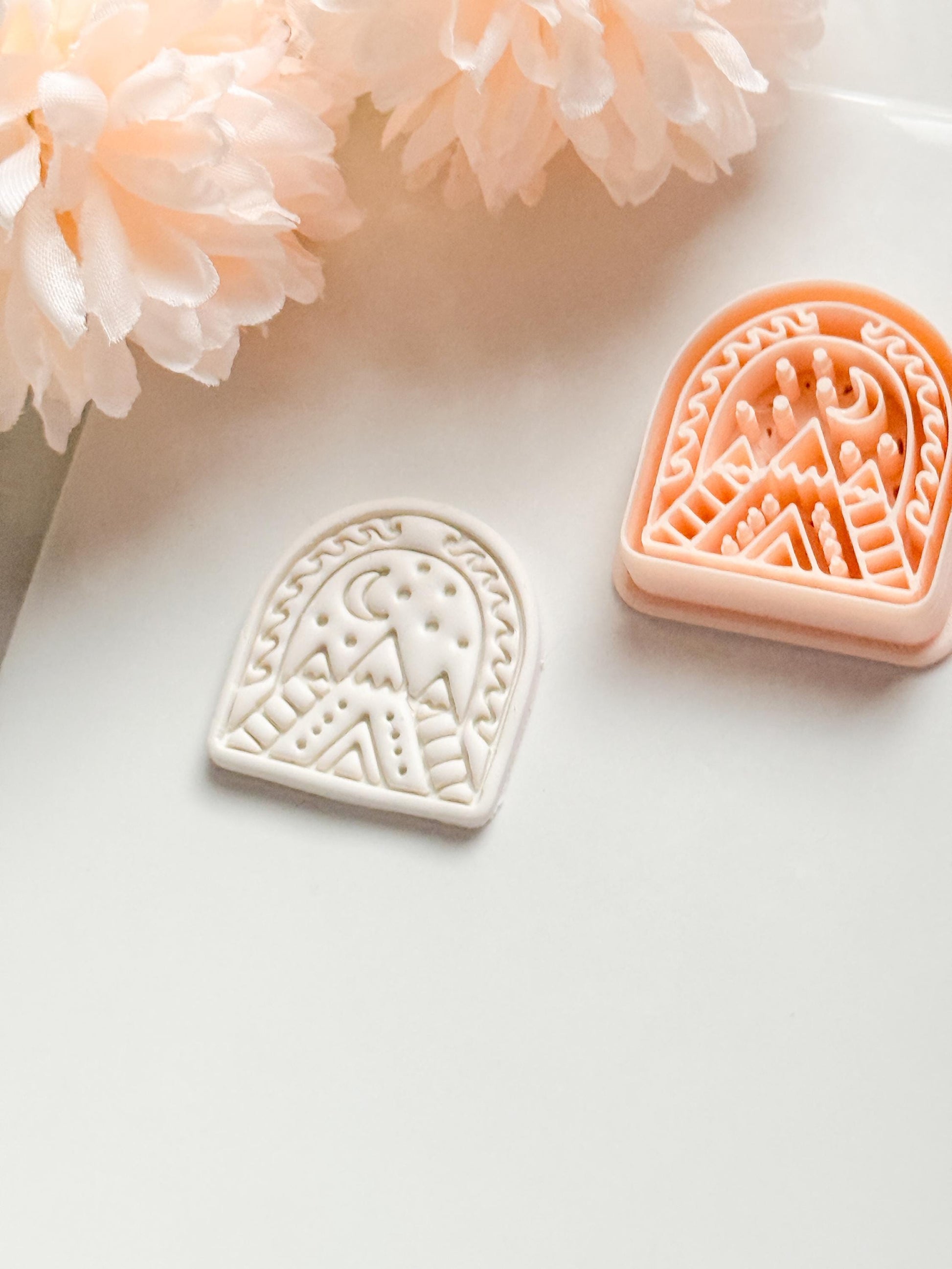 Sera View Clay Cutter: Arch Mountain & Moon Design
