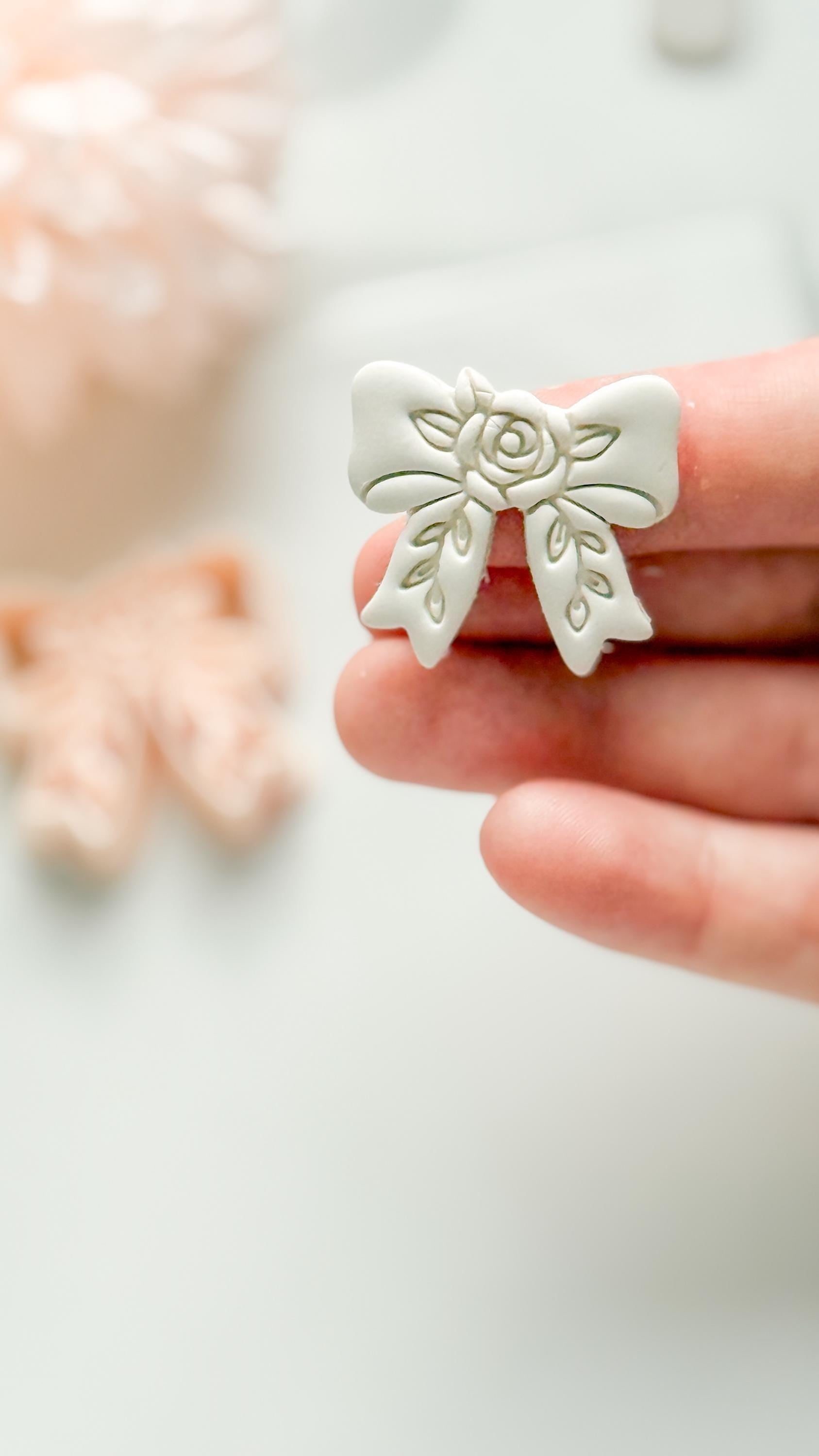 Bow Rosa Floral Clay Cutter: Rose Bloom Bow with Leaf Details