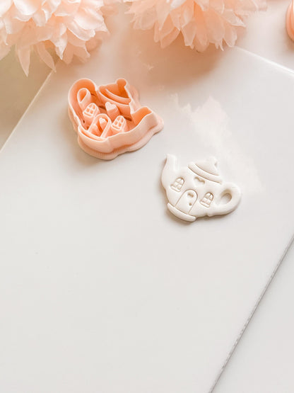 Heartbrew Clay Cutter: Teapot Cottage with Heart Window Details