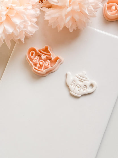 Heartbrew Clay Cutter: Teapot Cottage with Heart Window Details