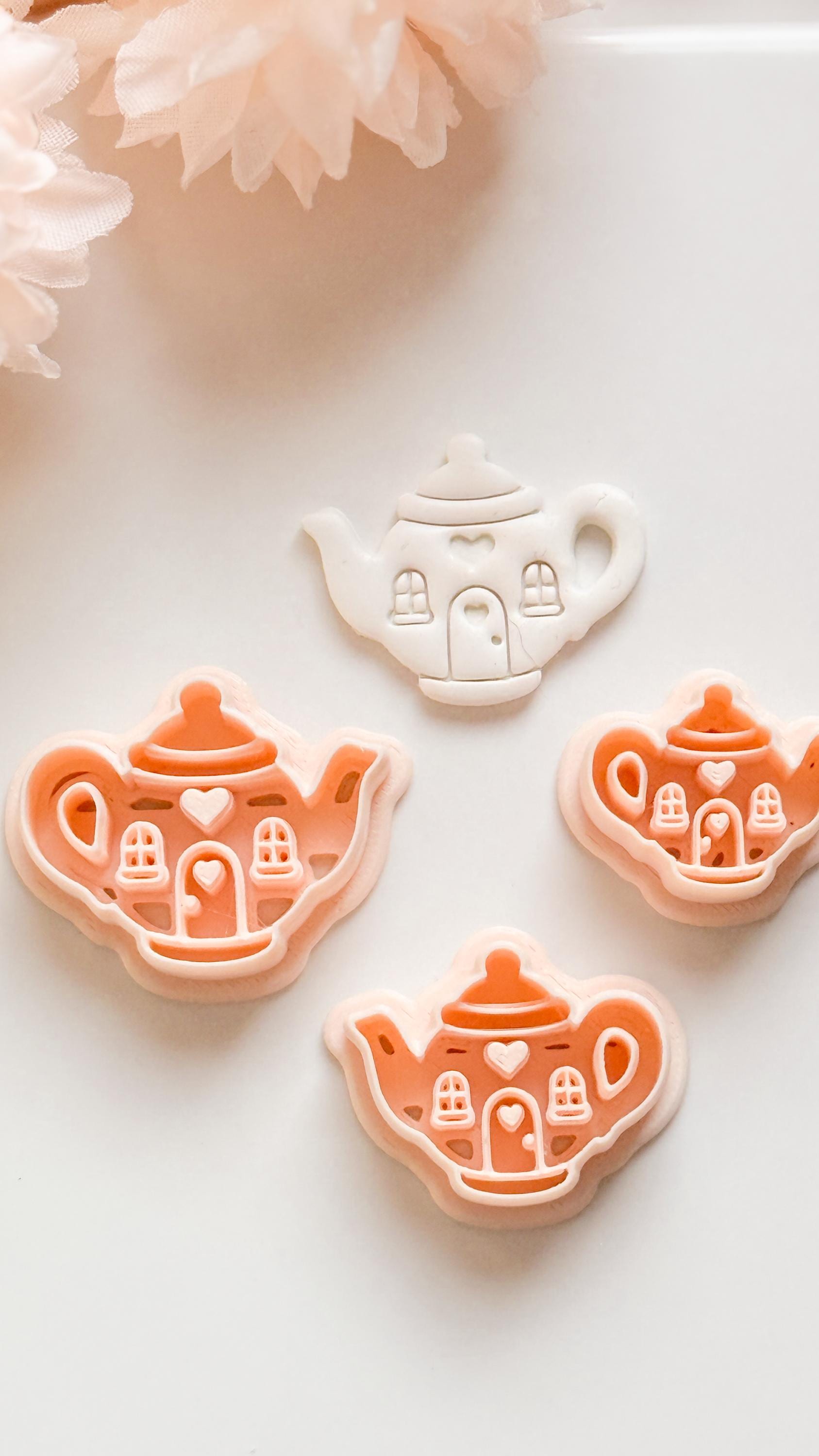 Heartbrew Clay Cutter: Teapot Cottage with Heart Window Details