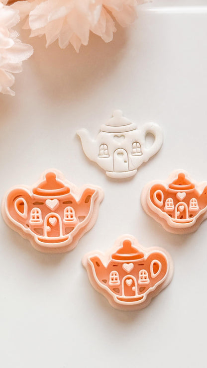 Heartbrew Clay Cutter: Teapot Cottage with Heart Window Details