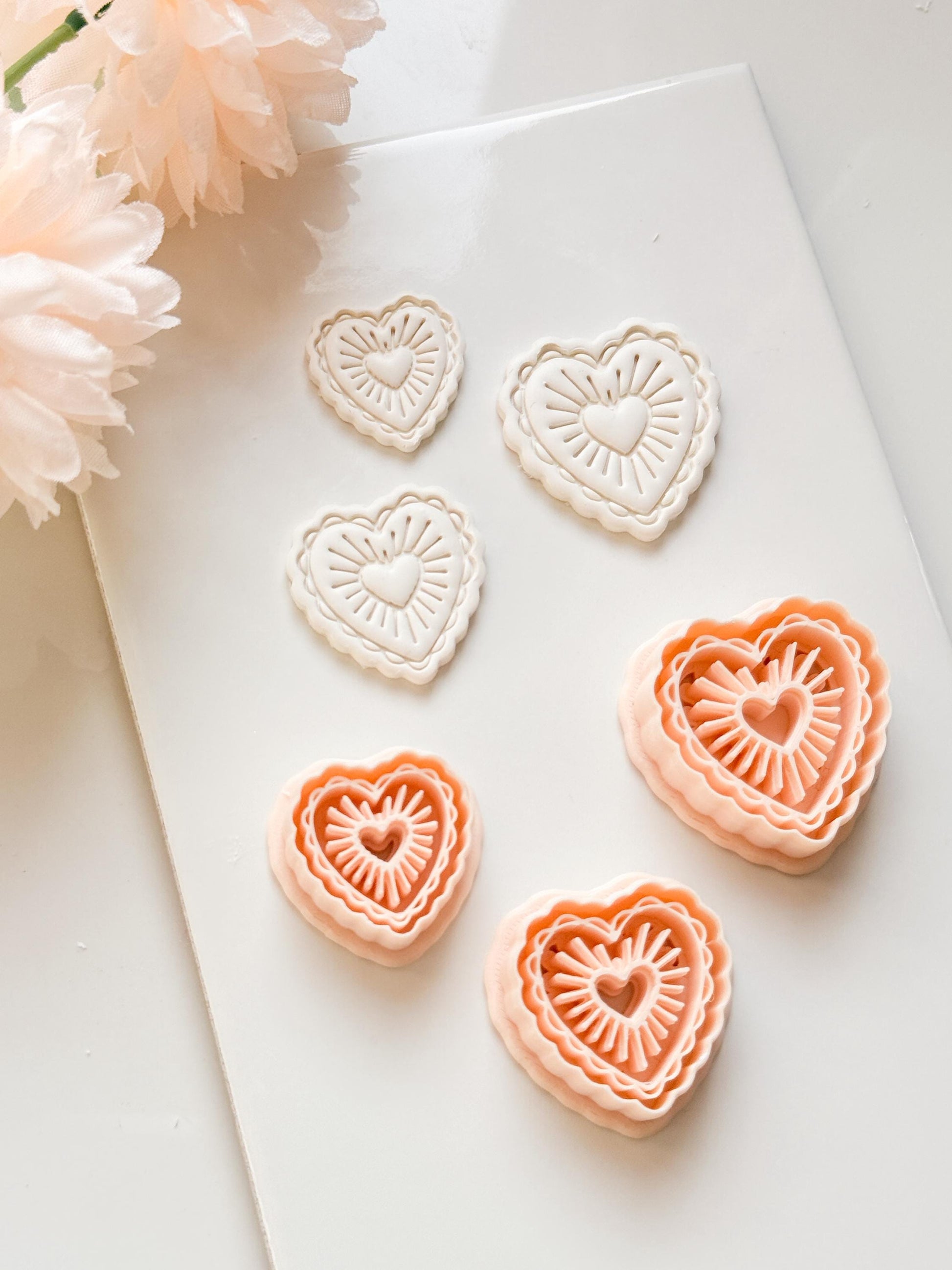 Raying Love Clay Cutter: Scalloped Heart with Radiating Center Heart