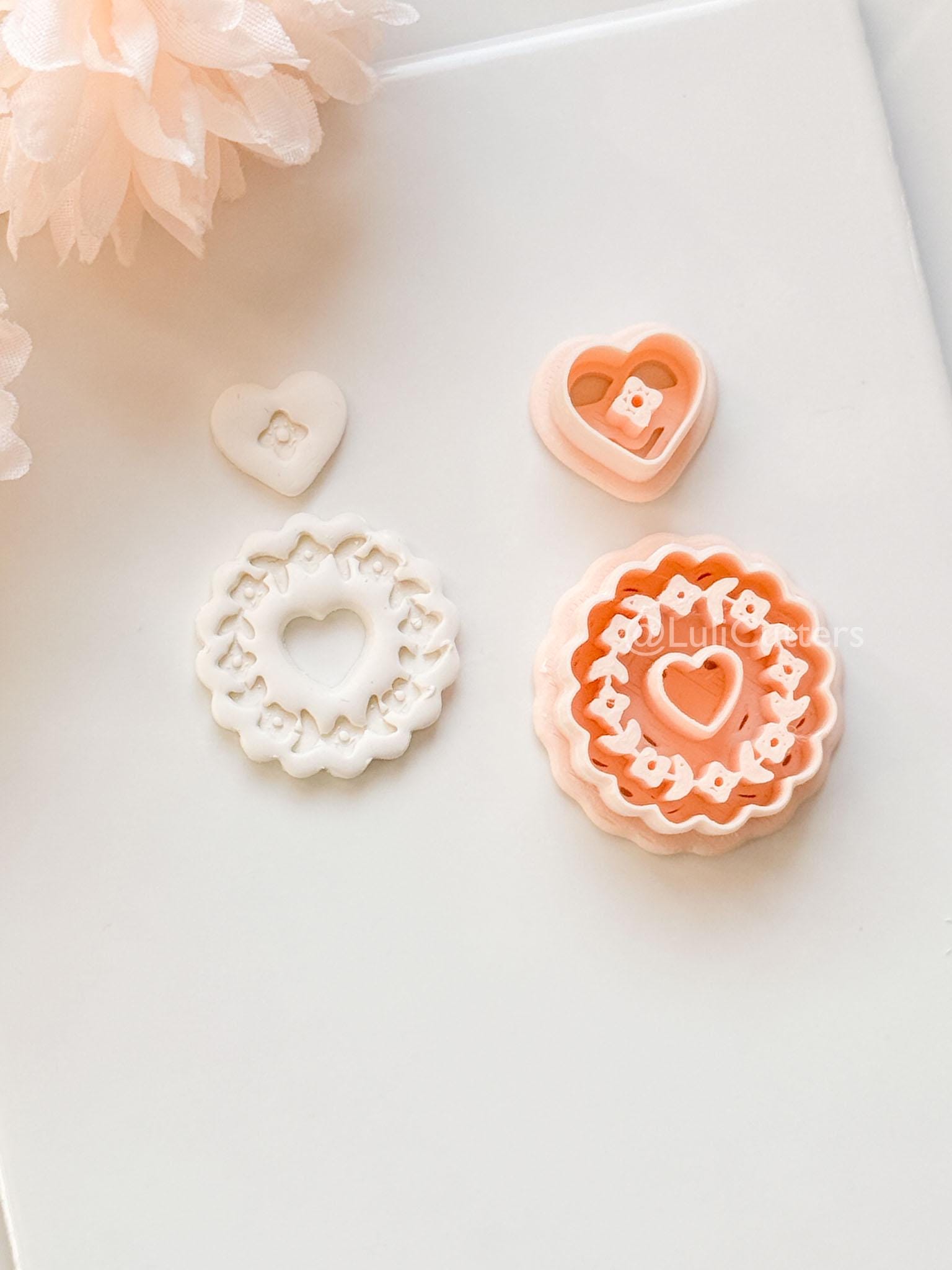 Blooming Halo Clay Cutter Set: Floral Heart Embossed Scallop Design
