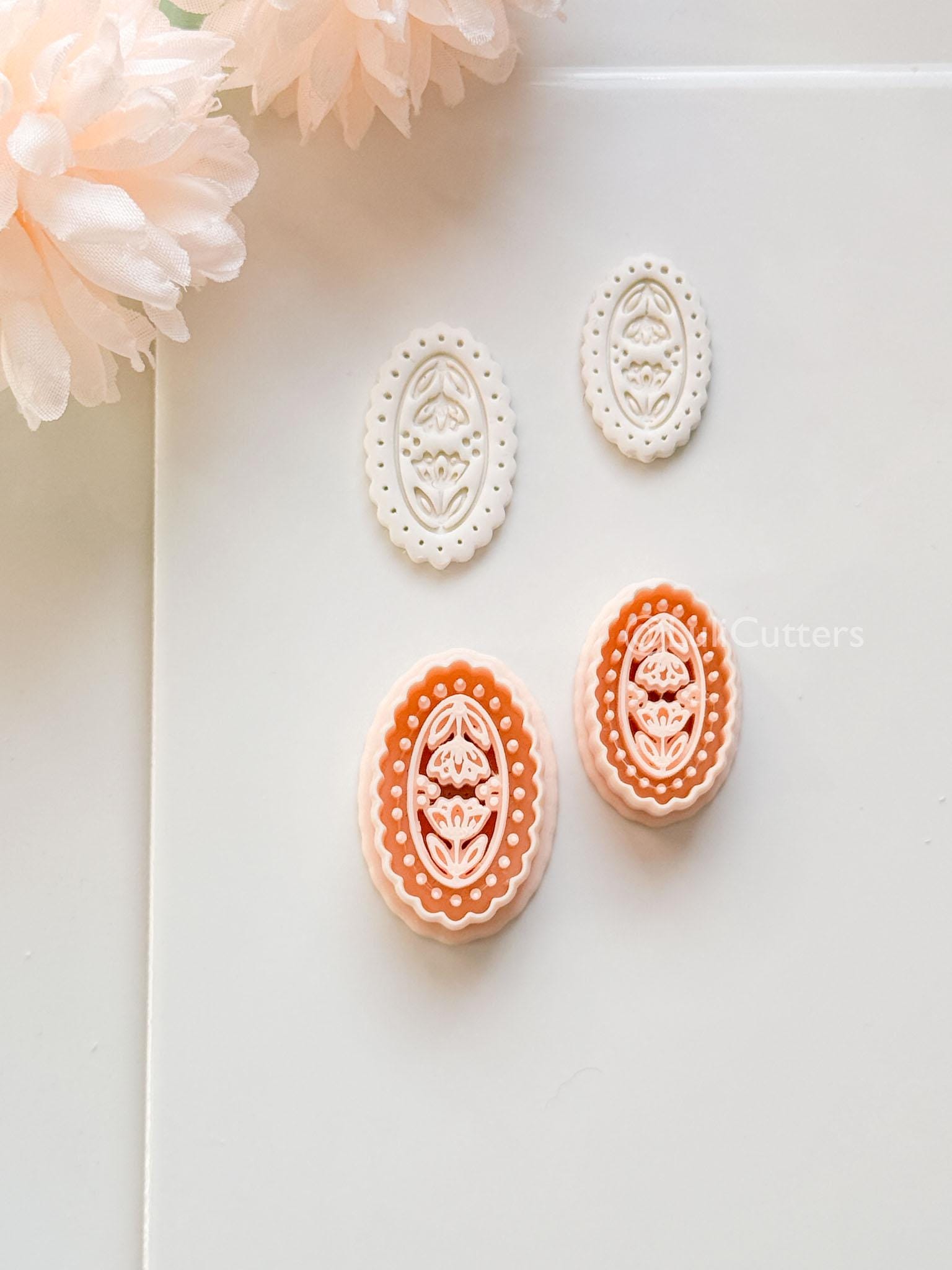 Bloomy Scallop Floral Clay Cutter: Layered Oval with Scalloped Edge