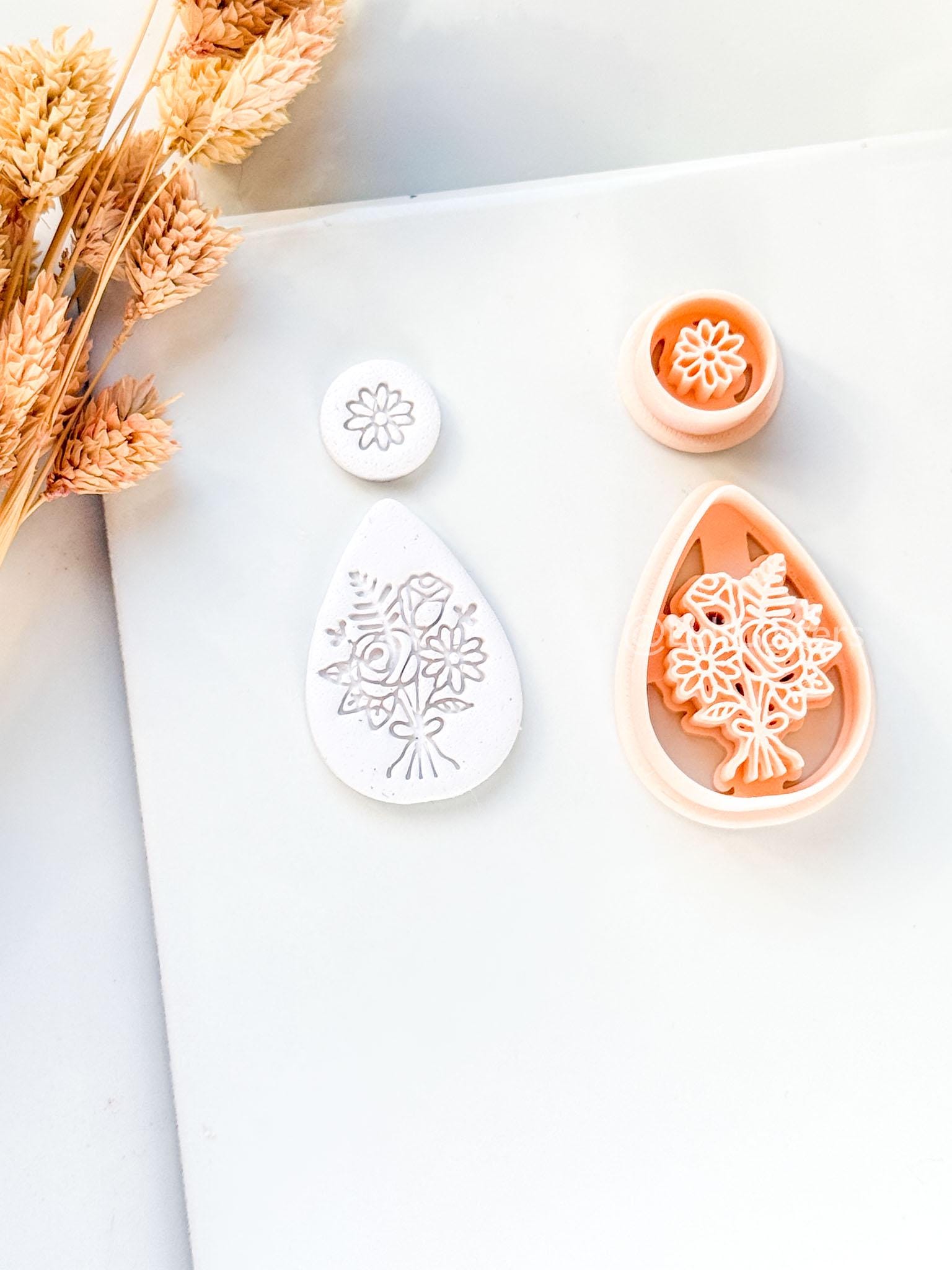 Naris Bouquet Clay Cutter: Layered Floral Teardrop Design