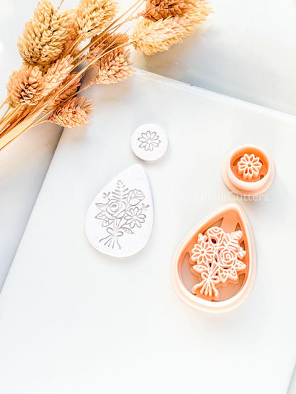 Naris Bouquet Clay Cutter: Layered Floral Teardrop Design