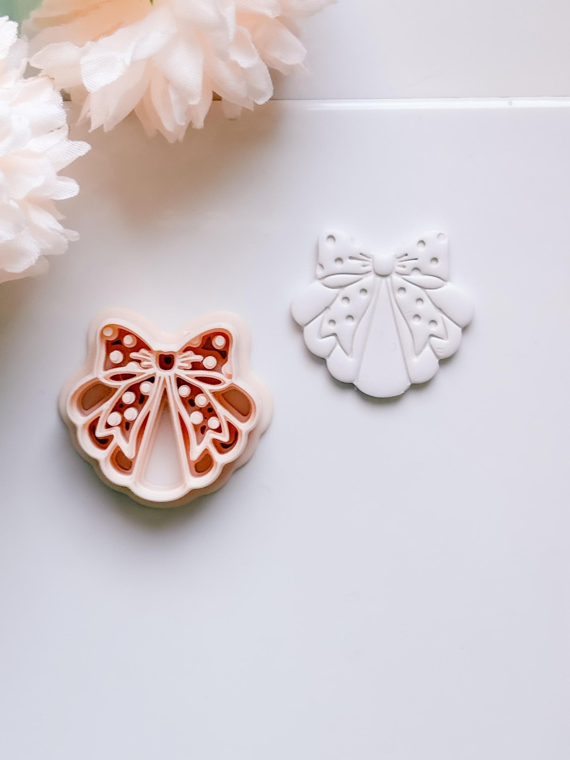Dottie Bow Cutter: Scalloped Ribbon Shape for Polymer Clay