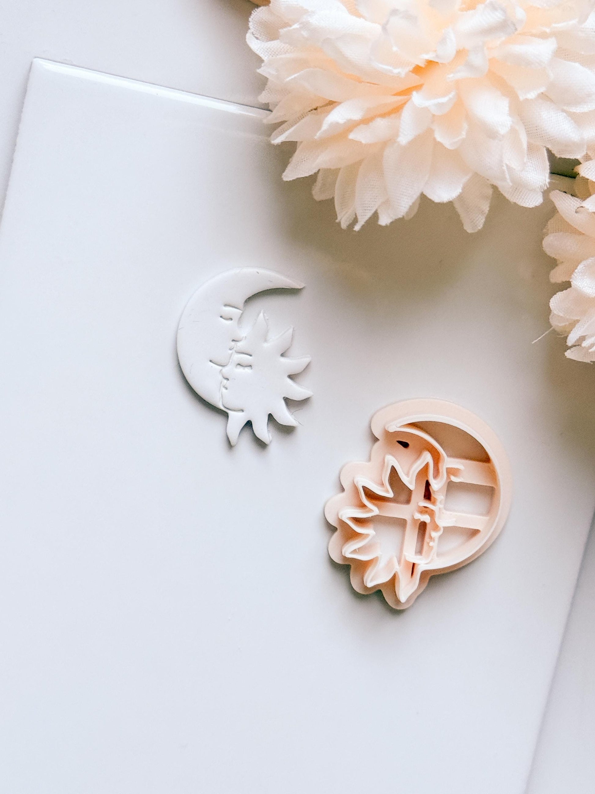 Celestial Kiss Cutter: Sun and Moon Silhouette Shape for Polymer Clay