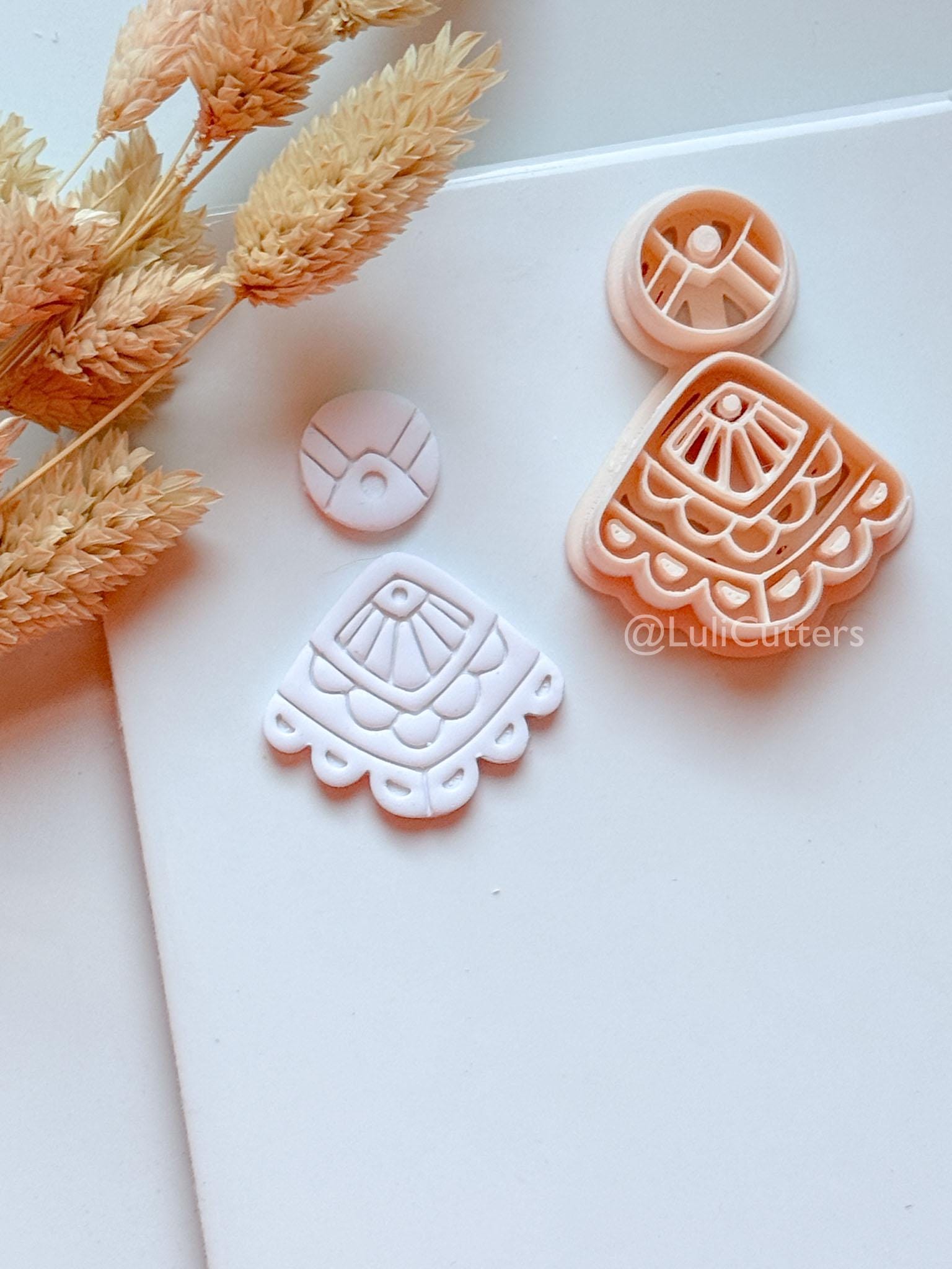 Mariel Clay Cutter: Layered Art Deco Polymer Clay Earring Shape