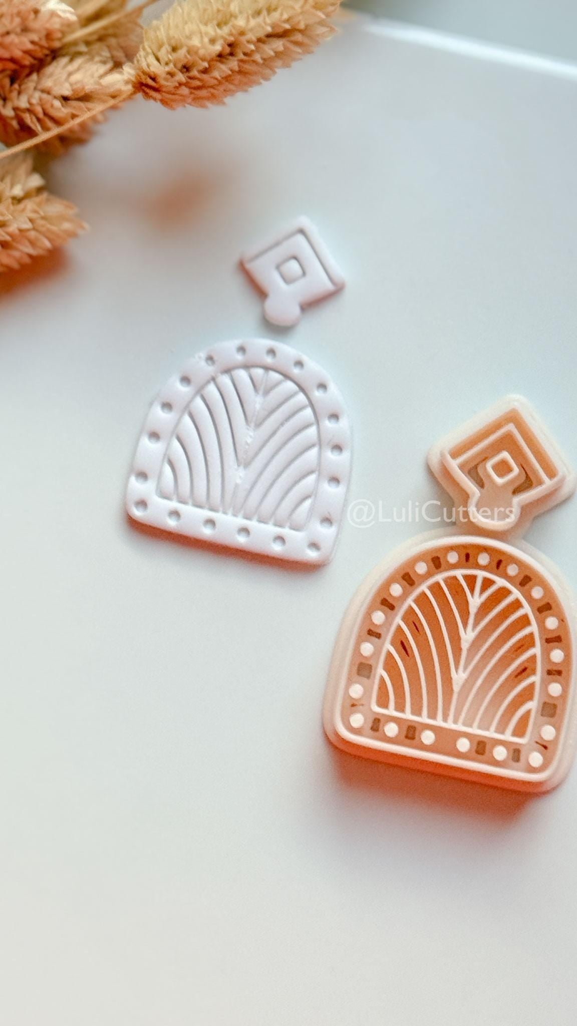 Nura Clay Cutter: Layered Geometric Arch Dangle Design