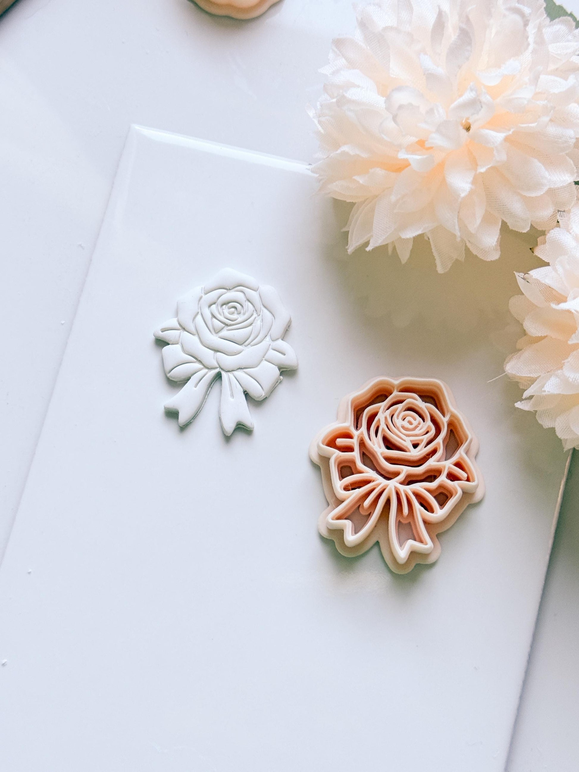 Rozka Cutter: Rose Bow Design for Polymer Clay Earrings