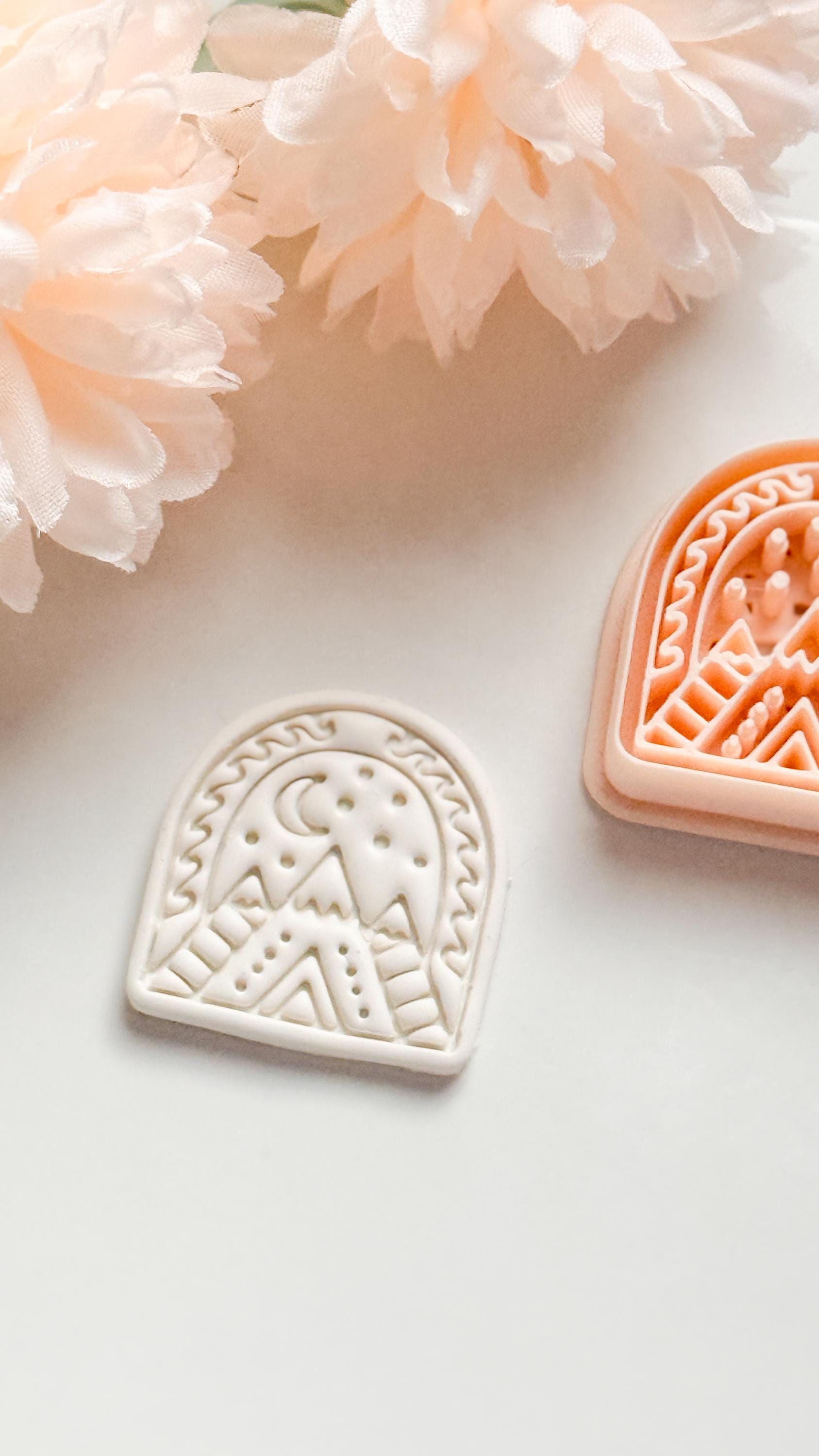 Sera View Clay Cutter: Arch Mountain & Moon Design