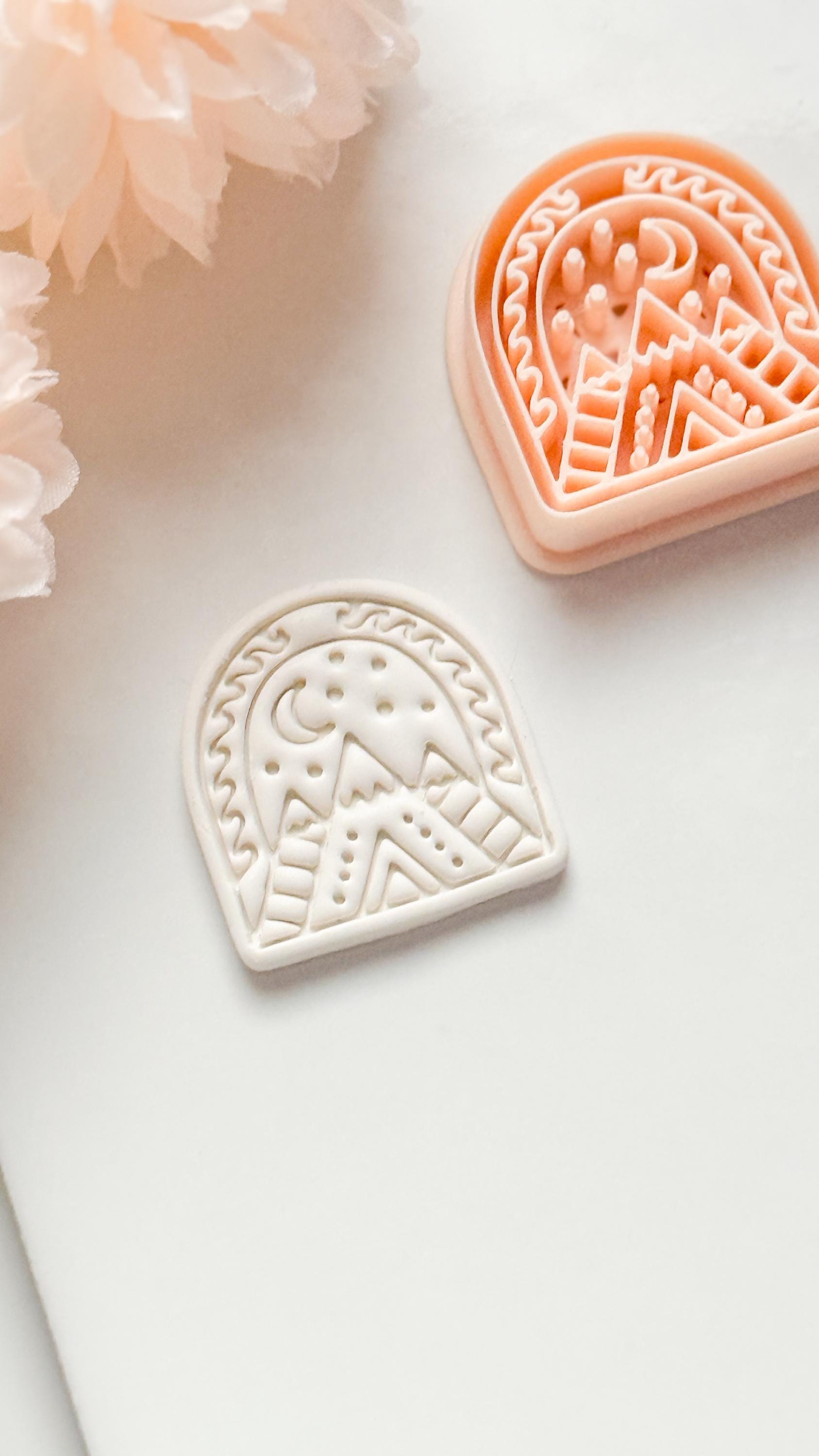 Sera View Clay Cutter: Arch Mountain & Moon Design