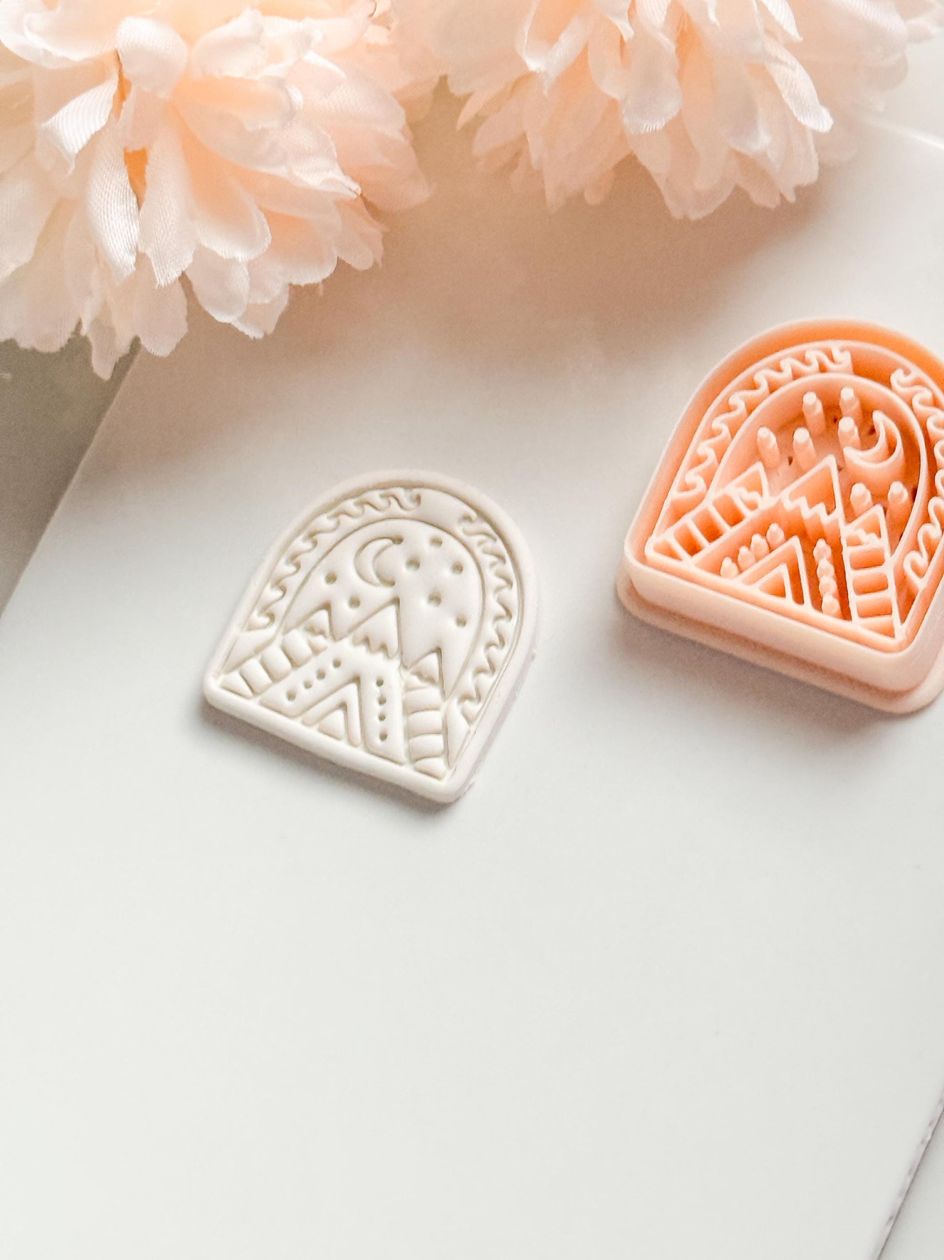 Sera View Clay Cutter: Arch Mountain & Moon Design