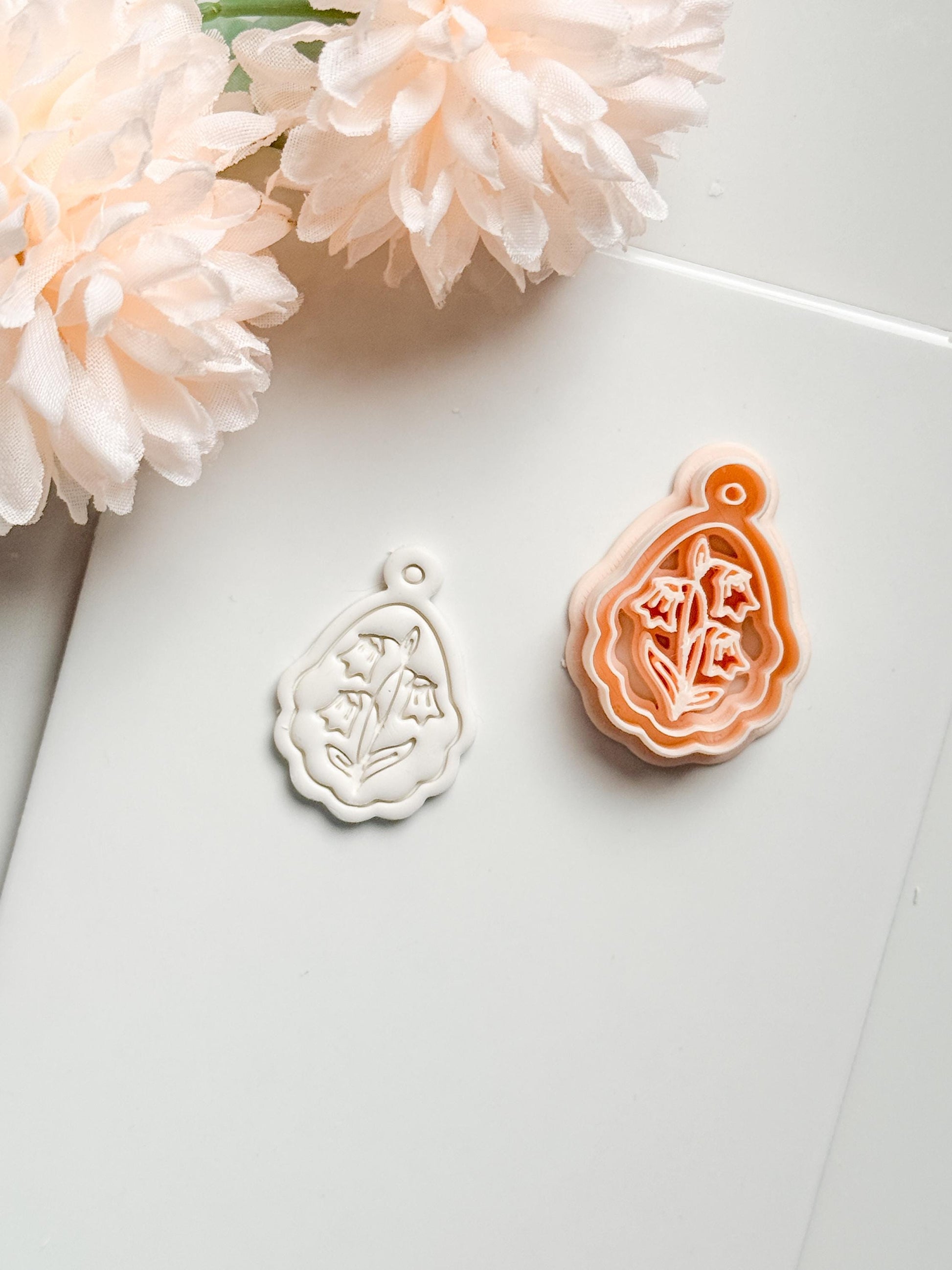 Mira Lilly Clay Cutter: Scalloped Lily of the Valley Pendant Shape