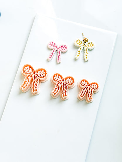 Laurel Loop Bow Clay Cutter: Botanical Ribbon Design