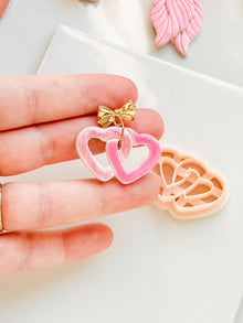 Heartchain Duo Cutter: Interlocking Heart Shape for Polymer Clay