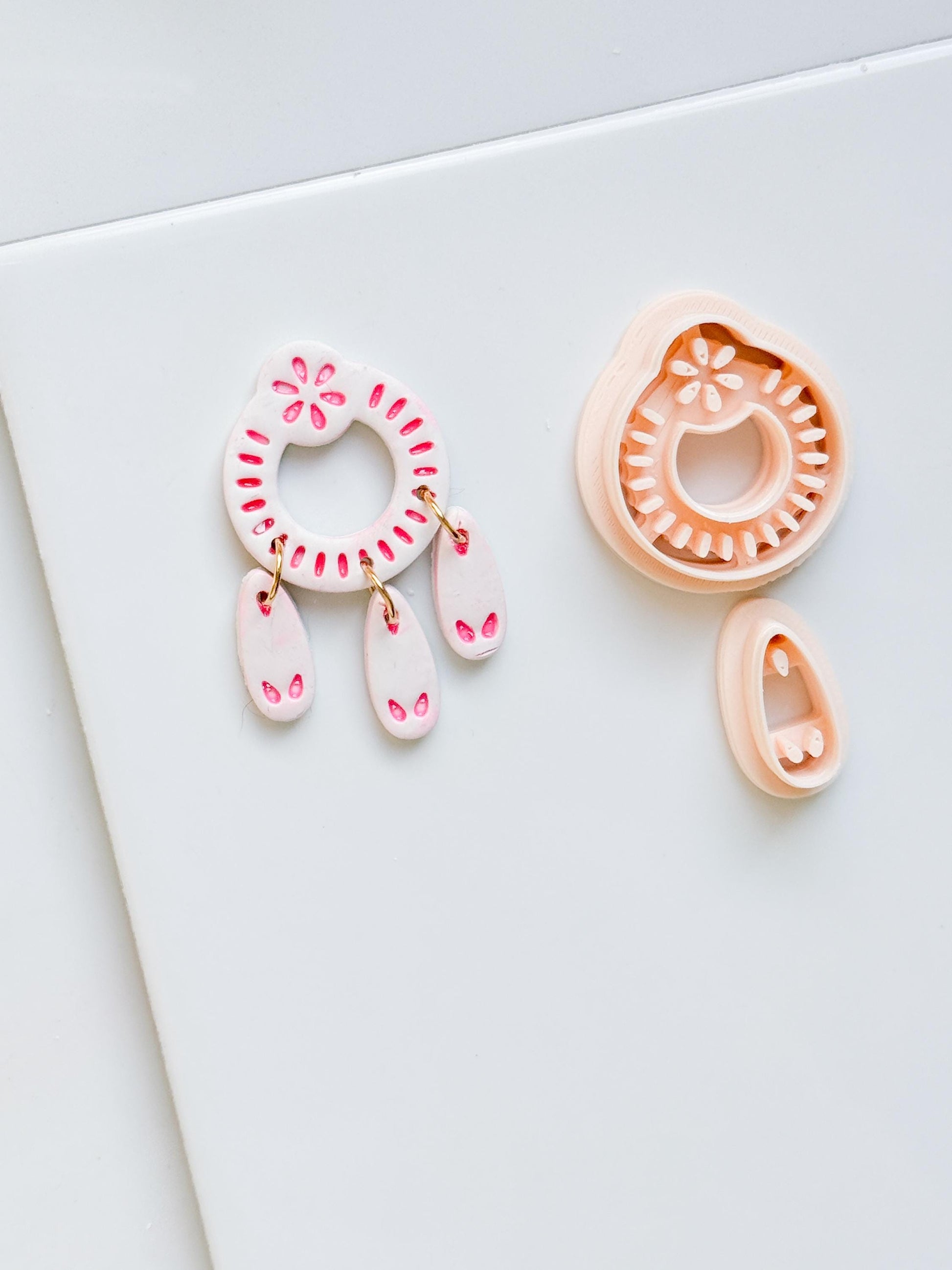 Floral Loop Clay Cutter Set: Petal Ring & Dangle Shapes for Earrings