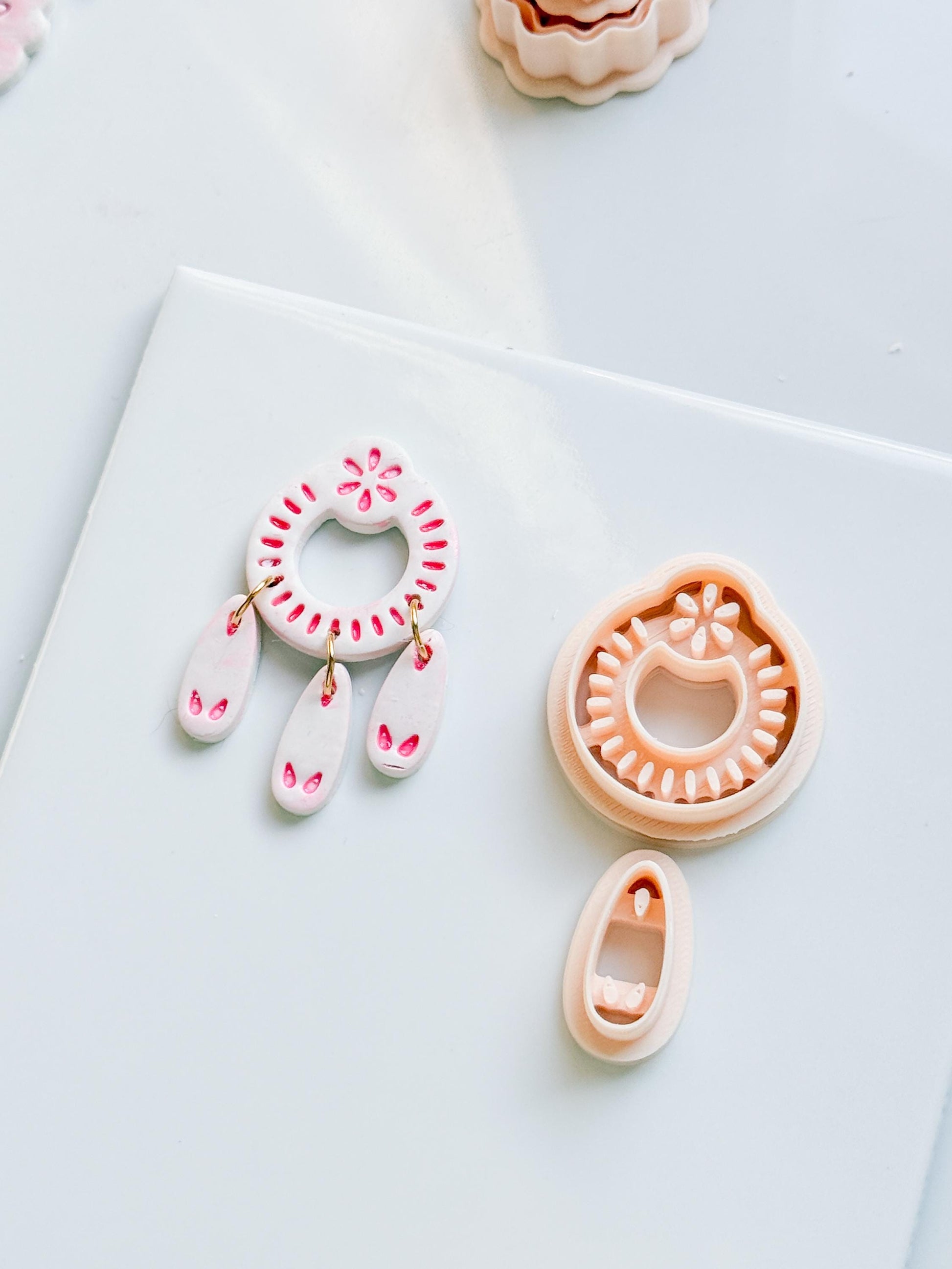Floral Loop Clay Cutter Set: Petal Ring & Dangle Shapes for Earrings