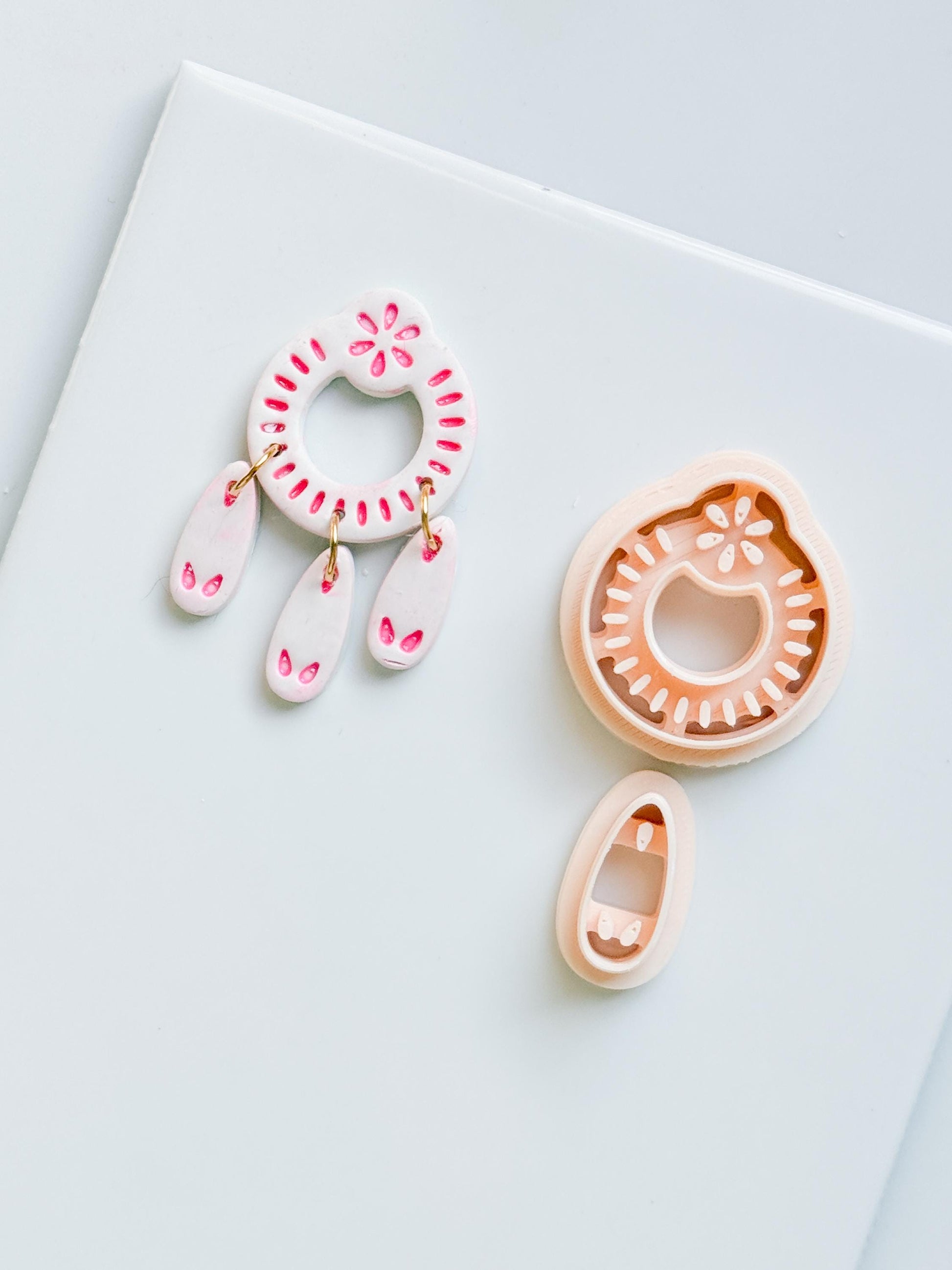 Floral Loop Clay Cutter Set: Petal Ring & Dangle Shapes for Earrings