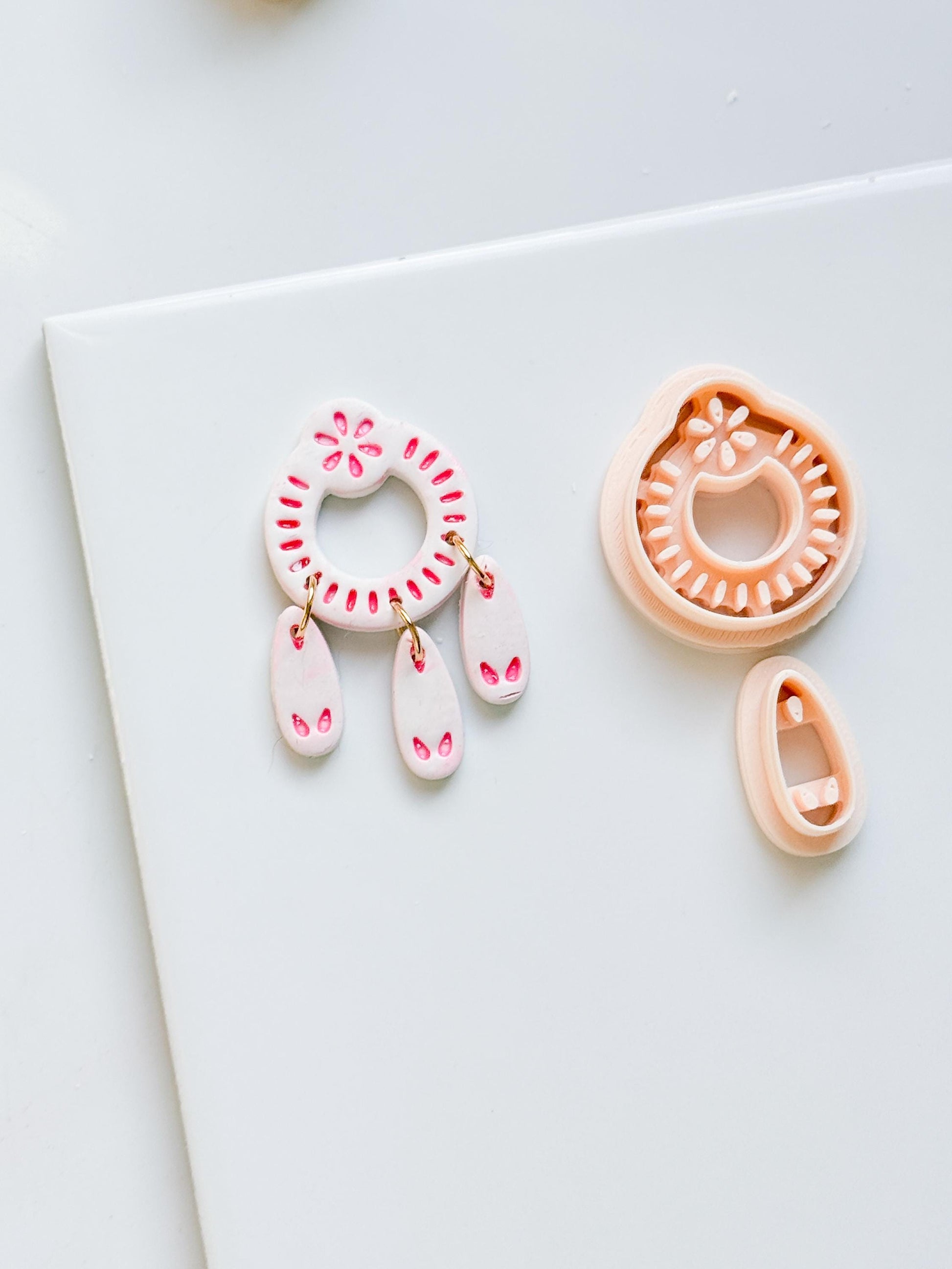 Floral Loop Clay Cutter Set: Petal Ring & Dangle Shapes for Earrings