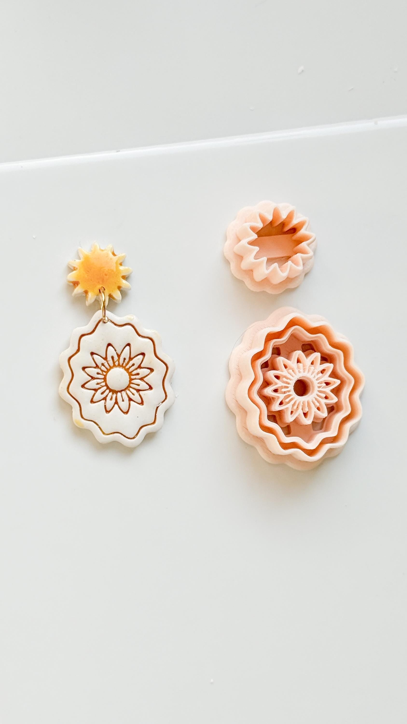Daisy Crest Cutter Set: Scallop Flower Design for Polymer Clay