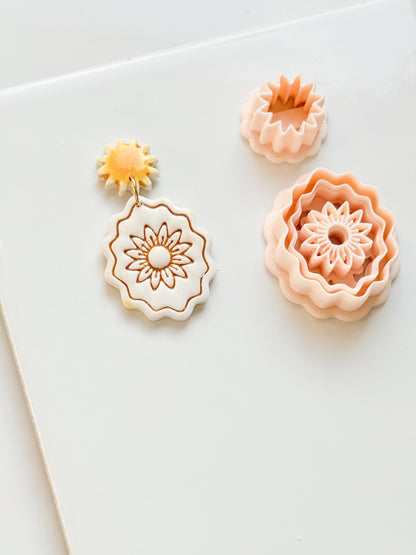 Daisy Crest Cutter Set: Scallop Flower Design for Polymer Clay