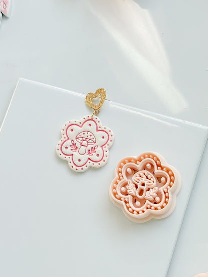 Cottagecap Cutie Clay Cutter: Mushroom Flower