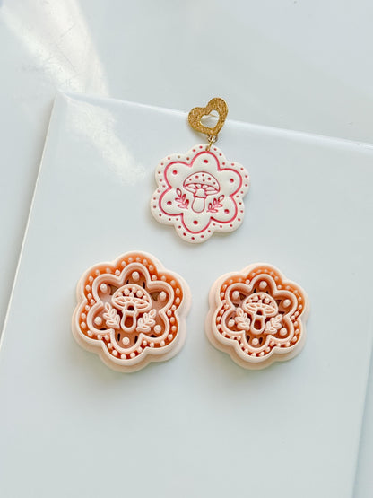 Cottagecap Cutie Clay Cutter: Mushroom Flower