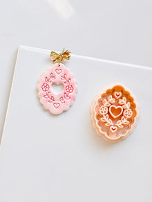 Love in Bloom Badge Clay Cutter: Floral Heart Frame Design