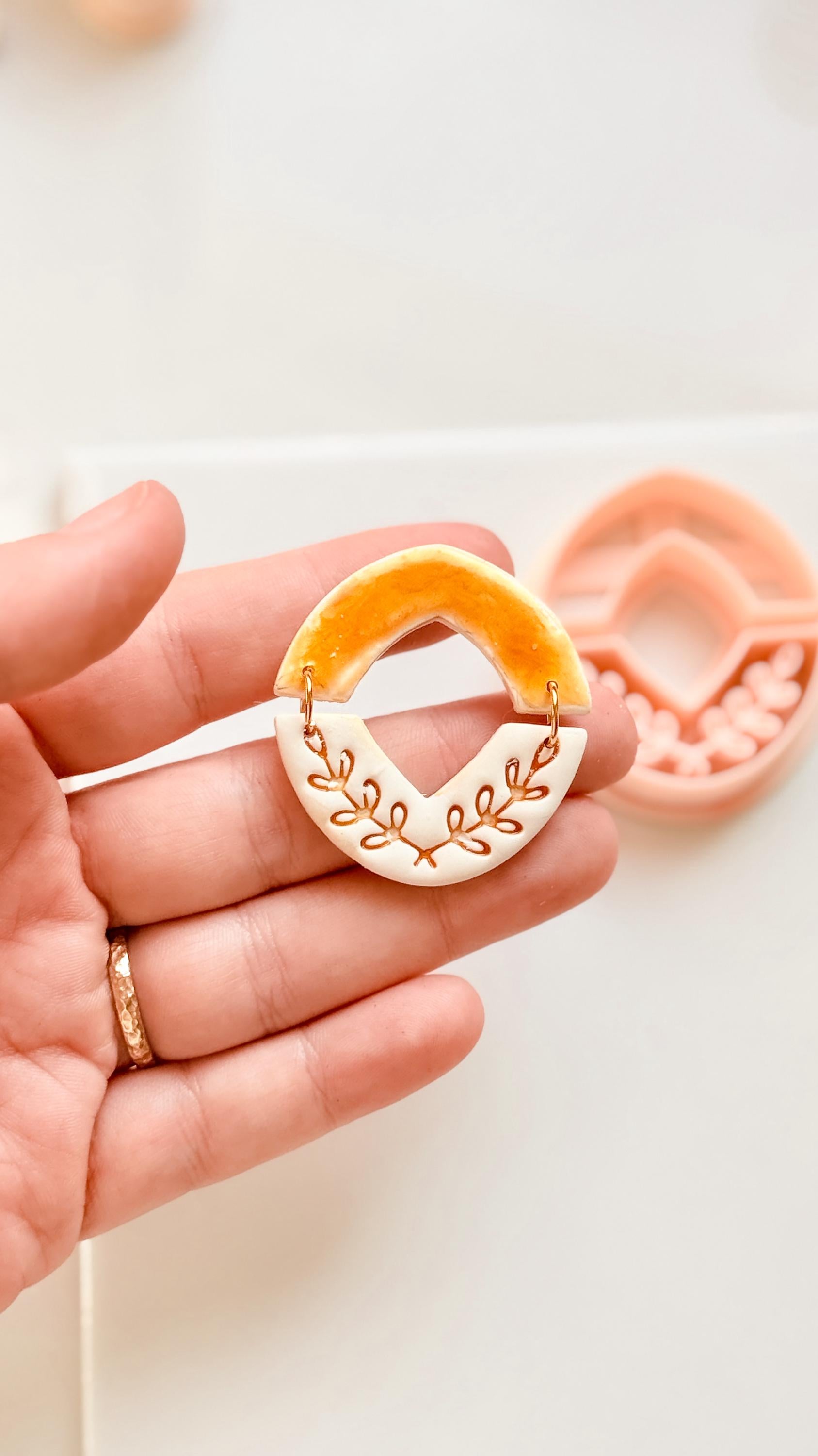 Laurel Arch Duo Clay Cutters: Classic Botanical Frame